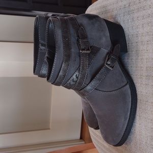 Sonoma Zip Up Booties EUC